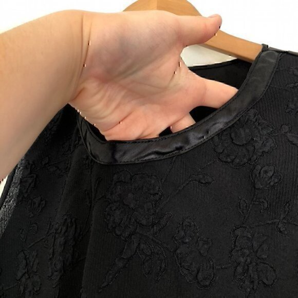 VINTAGE VTG VANITY FAIR Solid Black Textured Floral Semi Sheer Tank Top Small SM - Picture 5 of 7